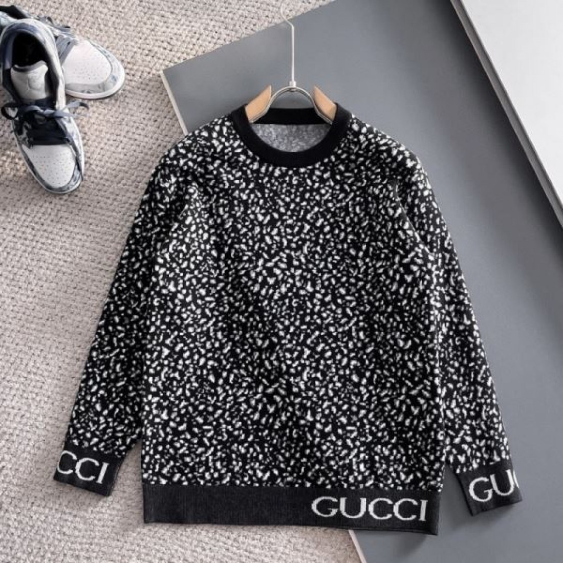 モード感 派手 高級感 GUCCI グッチ コピー セーター 主役級 デザイン性 人気