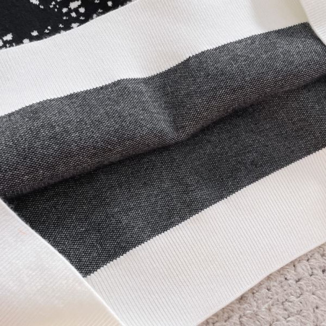  華やか トレンド 個性派 GUCCI グッチ コピー セーター インパクト おしゃれ 注目