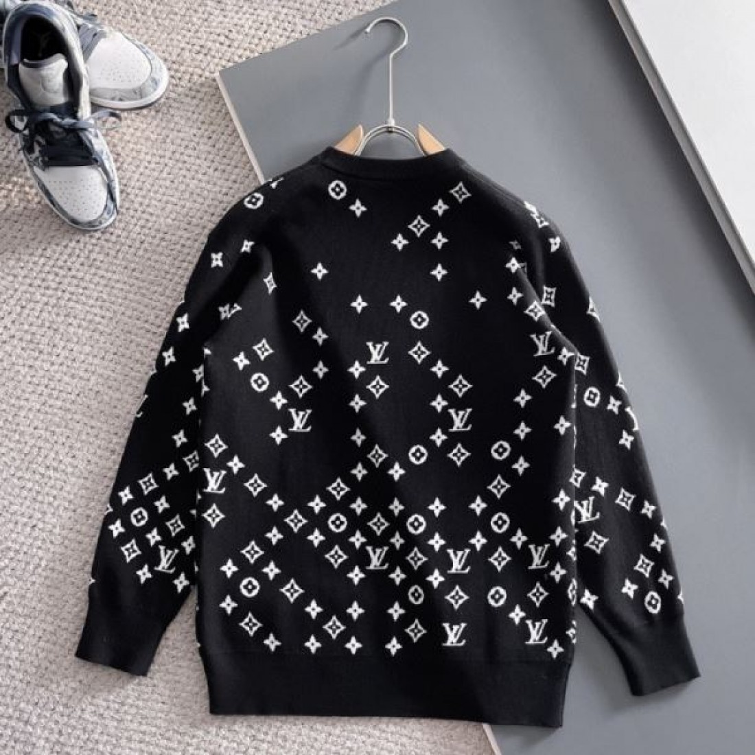 都会的 スタイリッシュ 高級 LOUIS VUITTON ルイヴィトン コピー セーター 人気