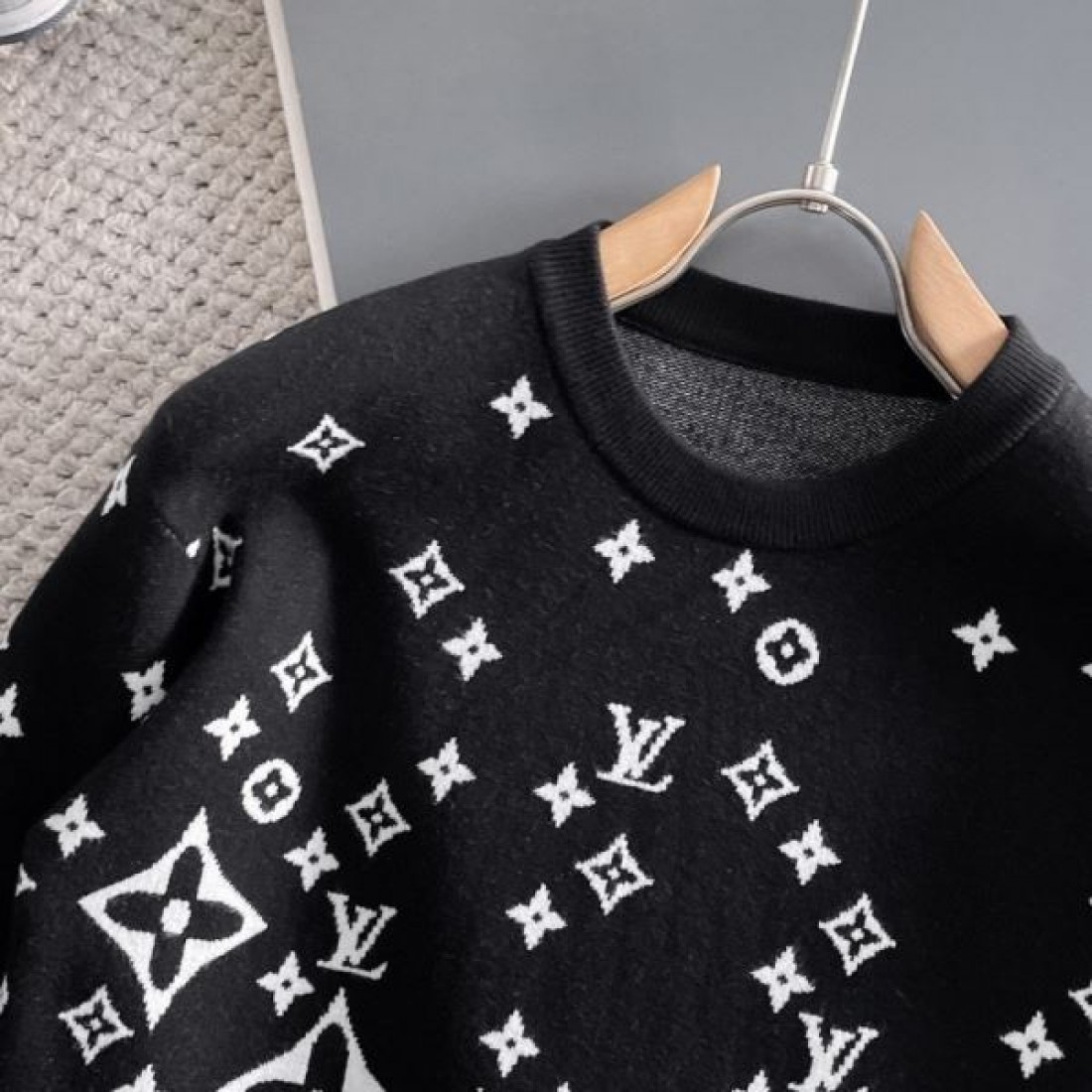 都会的 スタイリッシュ 高級 LOUIS VUITTON ルイヴィトン コピー セーター 人気