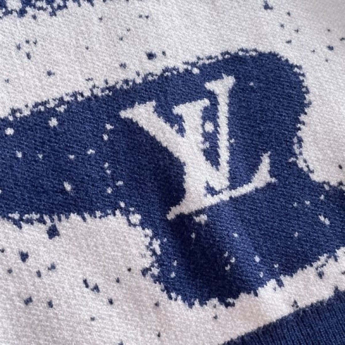 存在感 クラシック 格調 LOUIS VUITTON ルイヴィトン コピー セーター 高評価 上品