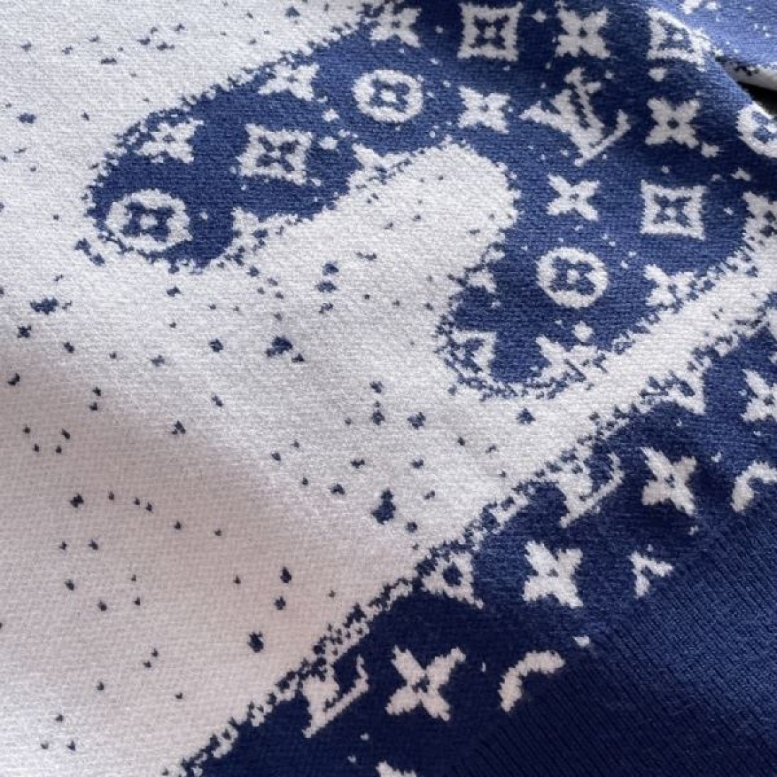 存在感 クラシック 格調 LOUIS VUITTON ルイヴィトン コピー セーター 高評価 上品