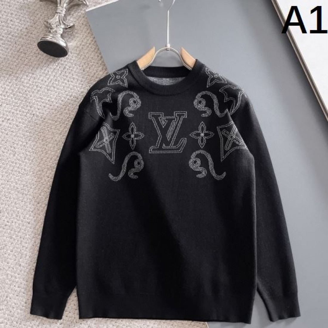 ラグジュアリー 上品 洗練 LOUIS VUITTON ルイヴィトン コピー セーター おしゃれ