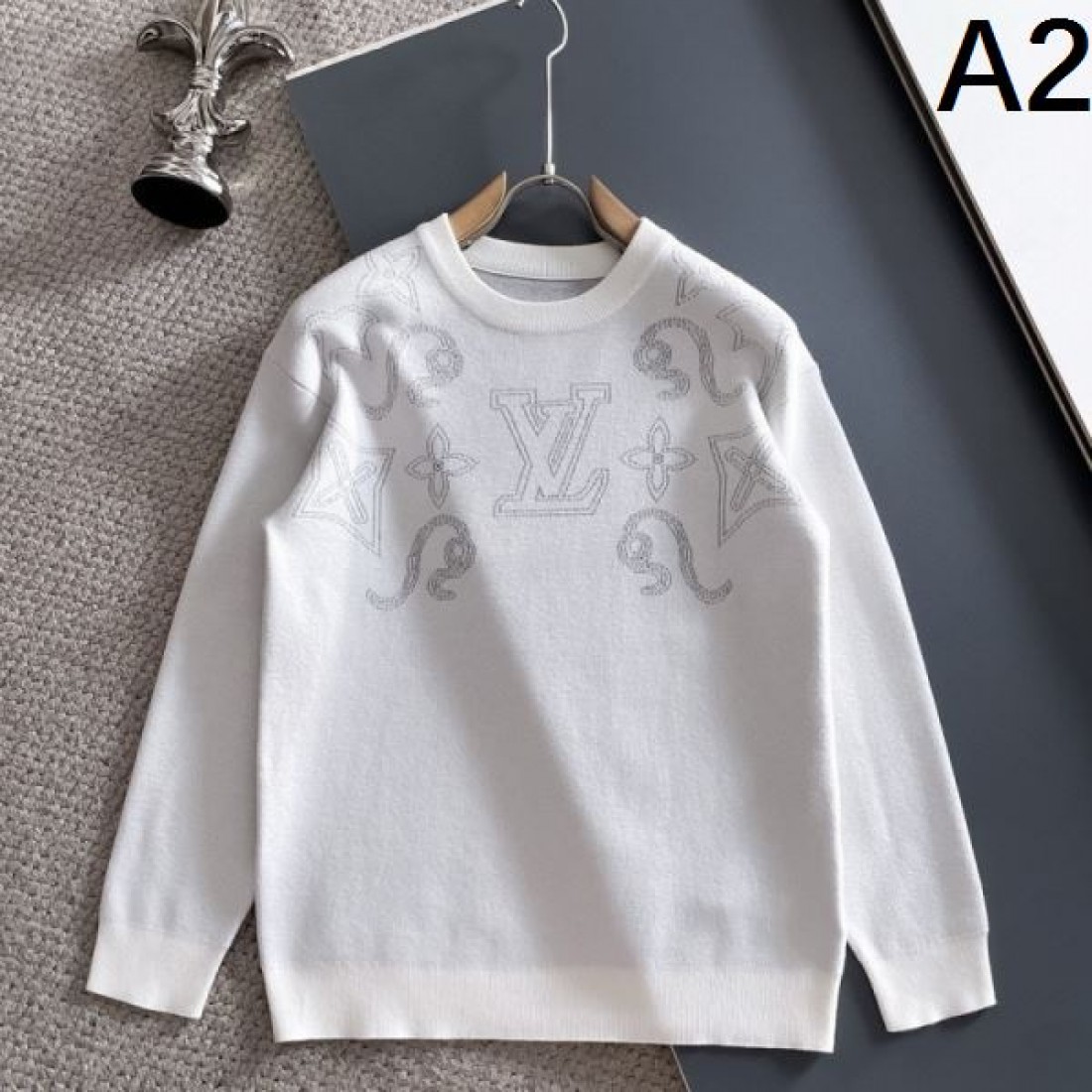 ラグジュアリー 上品 洗練 LOUIS VUITTON ルイヴィトン コピー セーター おしゃれ