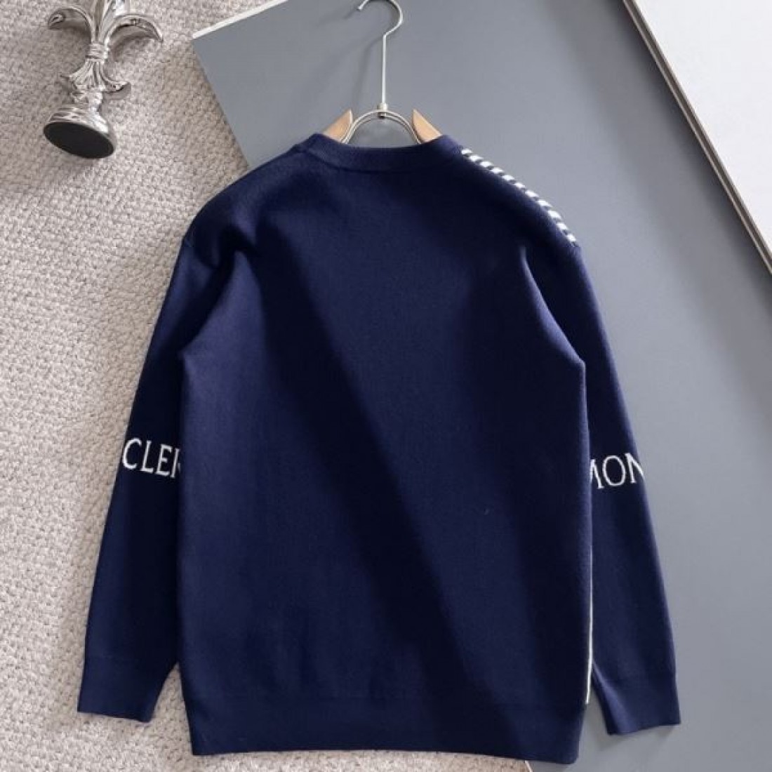  暖かい 機能的 プレミアム MONCLER モンクレール コピー セーター 高品質 冬向け