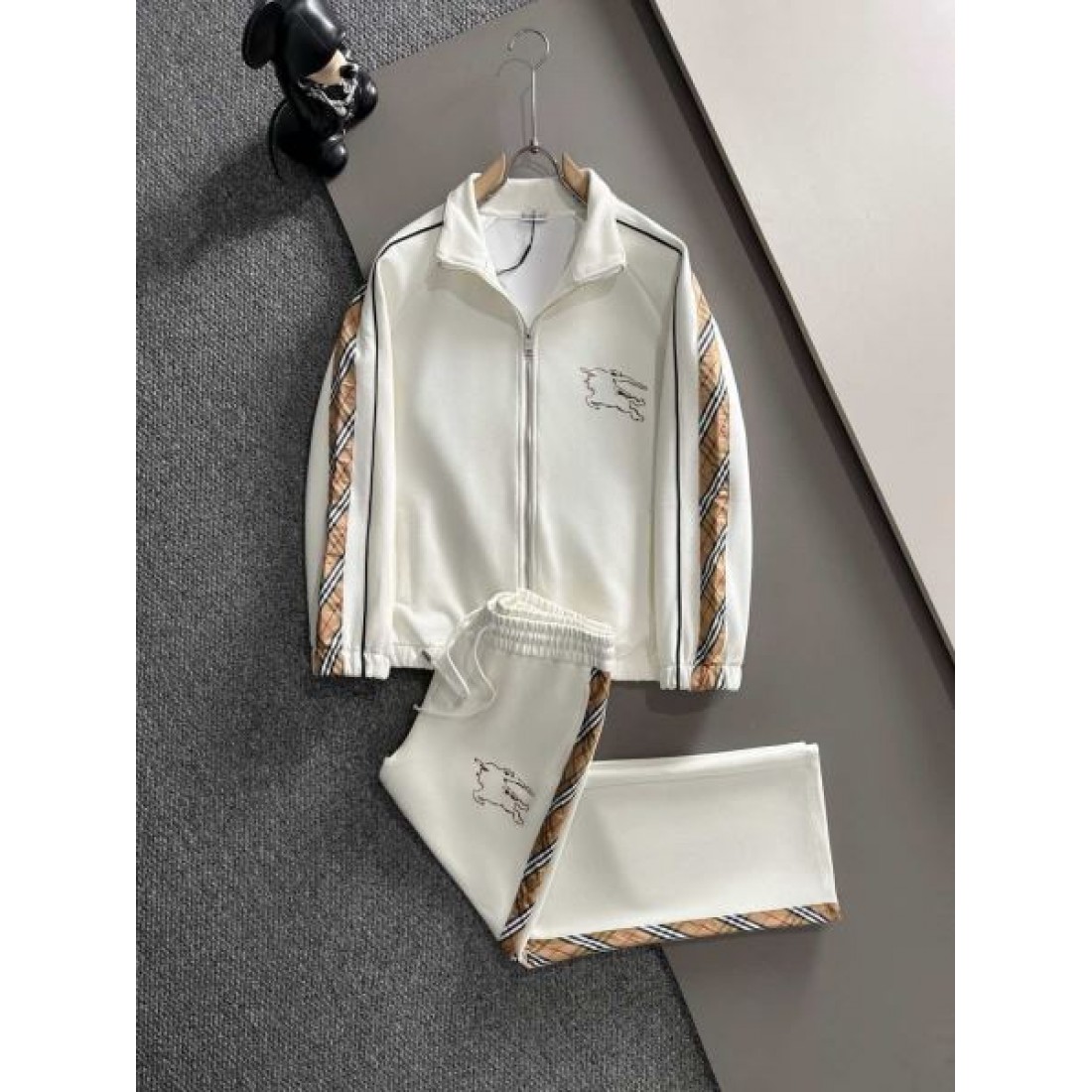 高級感 上品 定番 BURBERRY バーバリー コピー 上下セット 洗練 クラシック