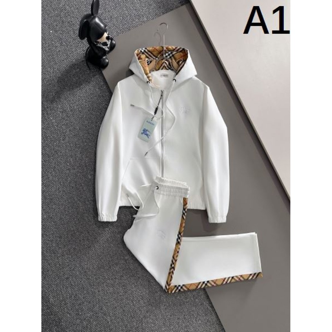 大人向け 正統派 BURBERRY バーバリー コピー 上下セット 落ち着き