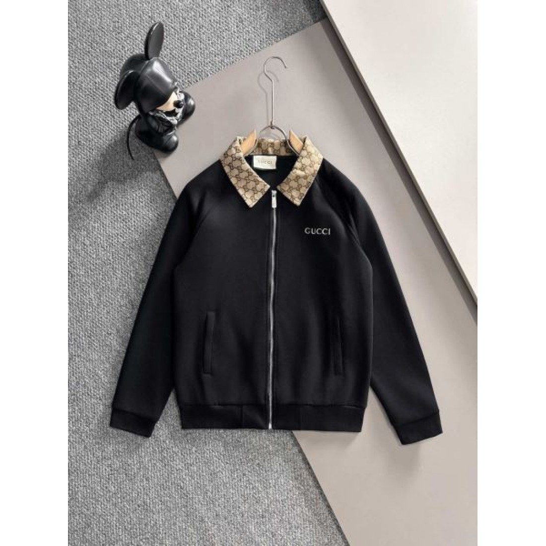 大胆 モード 派手 GUCCI グッチ コピー 上下セット 差別化 インパクト 注目度