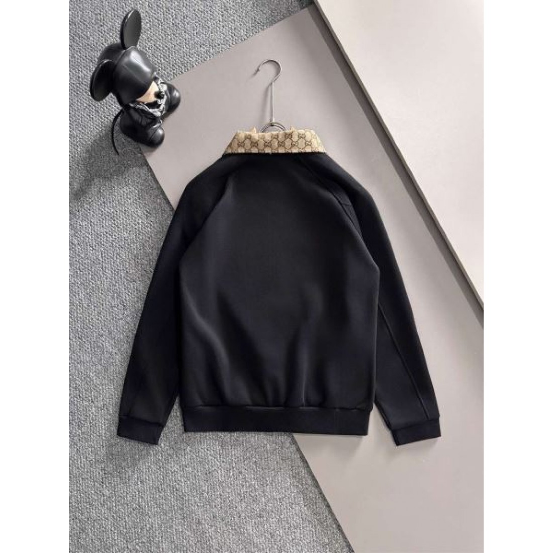 大胆 モード 派手 GUCCI グッチ コピー 上下セット 差別化 インパクト 注目度