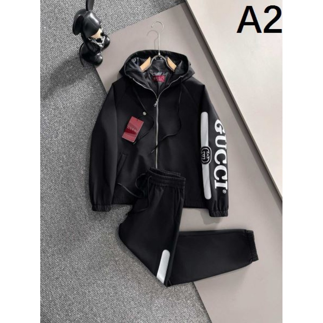  華やか アイコニック 個性派 GUCCI グッチ コピー 上下セット 印象的 デザイン性