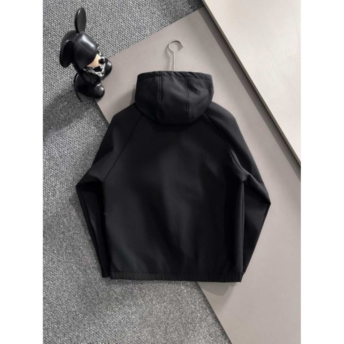  華やか アイコニック 個性派 GUCCI グッチ コピー 上下セット 印象的 デザイン性