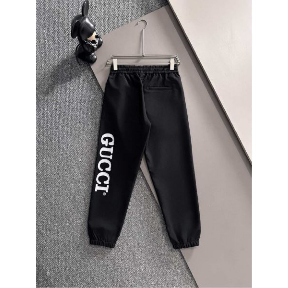  華やか アイコニック 個性派 GUCCI グッチ コピー 上下セット 印象的 デザイン性