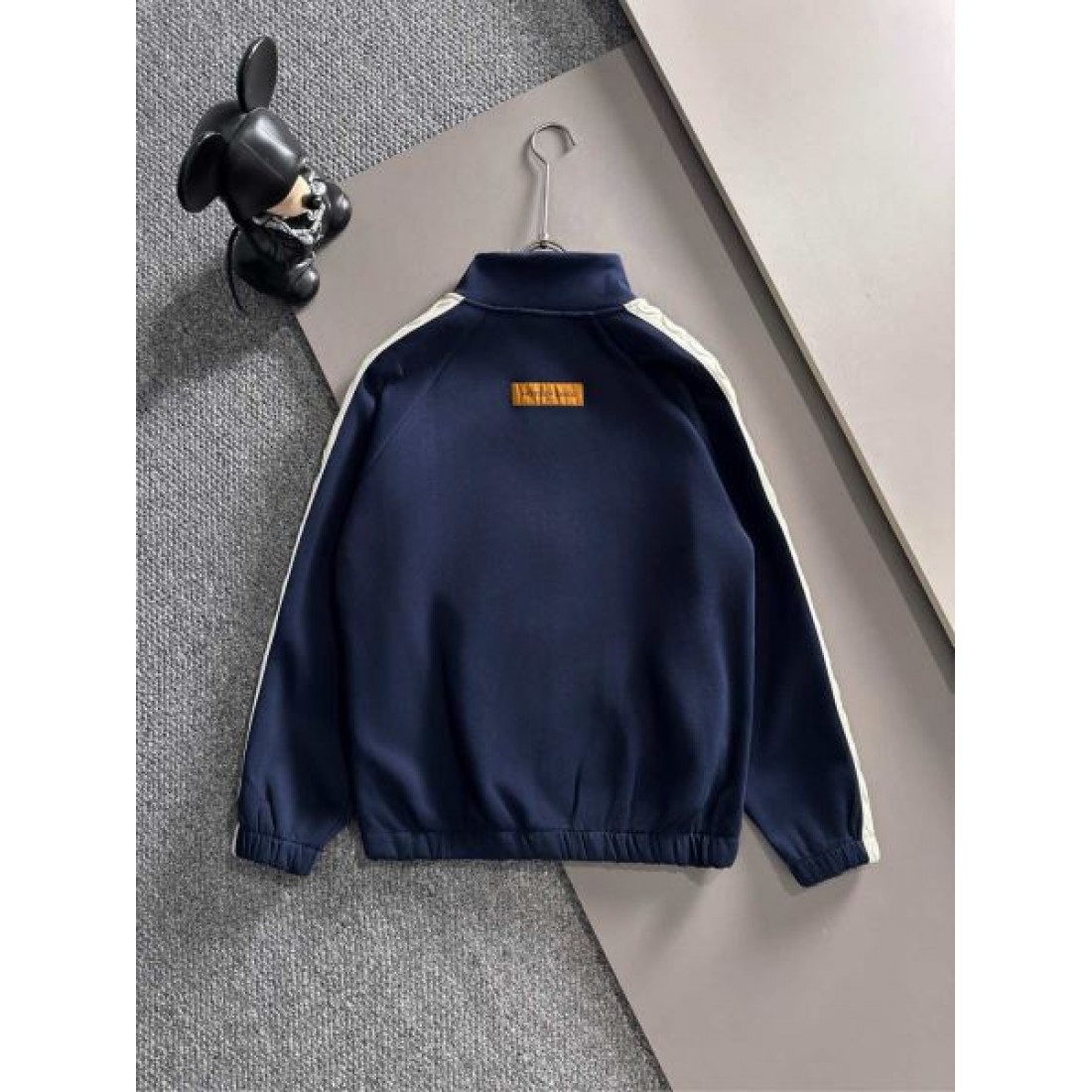 存在感 格上げ クール LOUIS VUITTON ルイヴィトン コピー 上下セット 万能 ハイセンス 