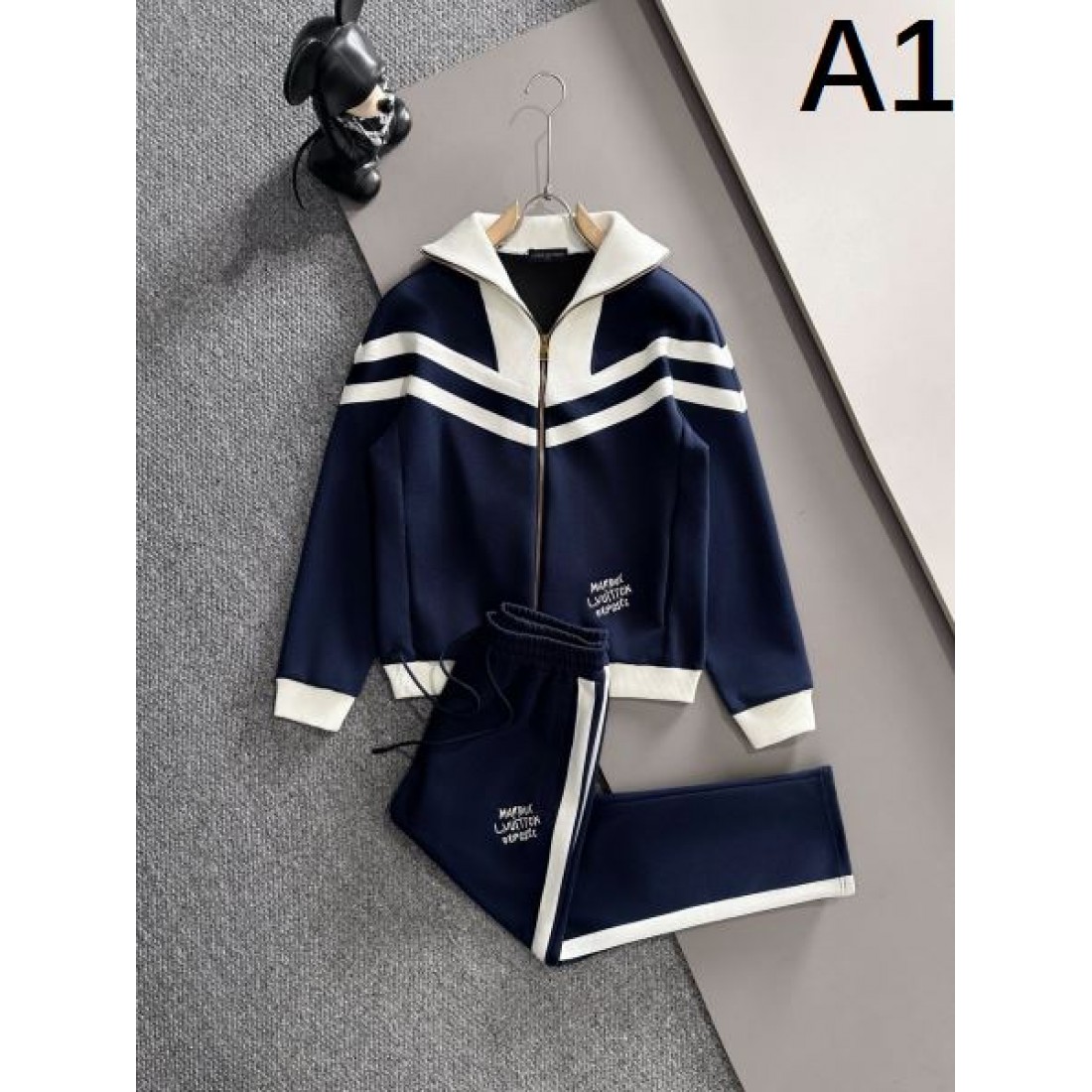 都会的 エレガント 精巧 LOUIS VUITTON ルイヴィトン コピー 上下セット 希少