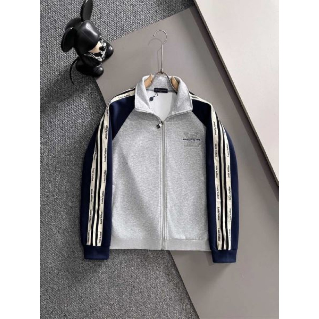 上品 トレンド スタイリッシュ LOUIS VUITTON ルイヴィトン コピー 上下セット 人気 