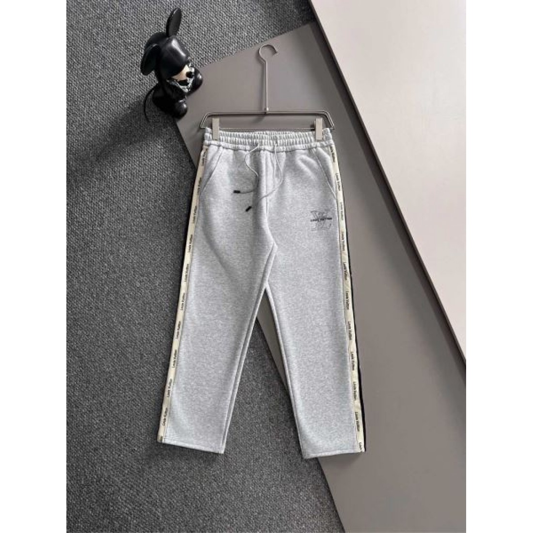 上品 トレンド スタイリッシュ LOUIS VUITTON ルイヴィトン コピー 上下セット 人気 