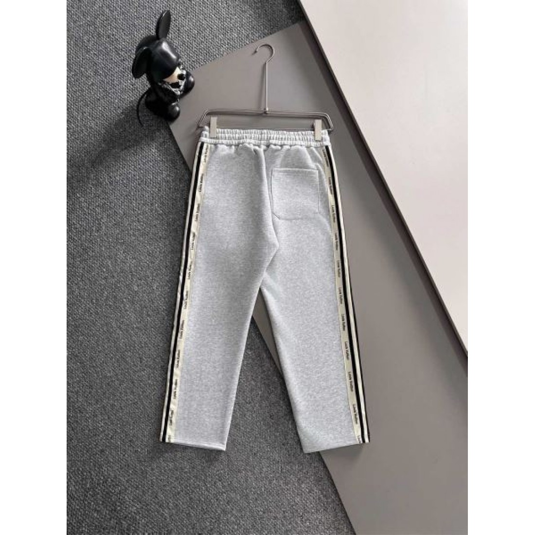 上品 トレンド スタイリッシュ LOUIS VUITTON ルイヴィトン コピー 上下セット 人気 