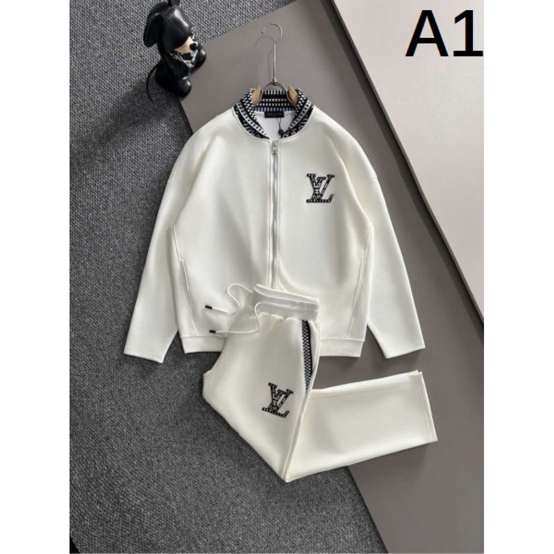 ラグジュアリー 正規品 LOUIS VUITTON ルイヴィトン コピー 上下セット 高品質 人気