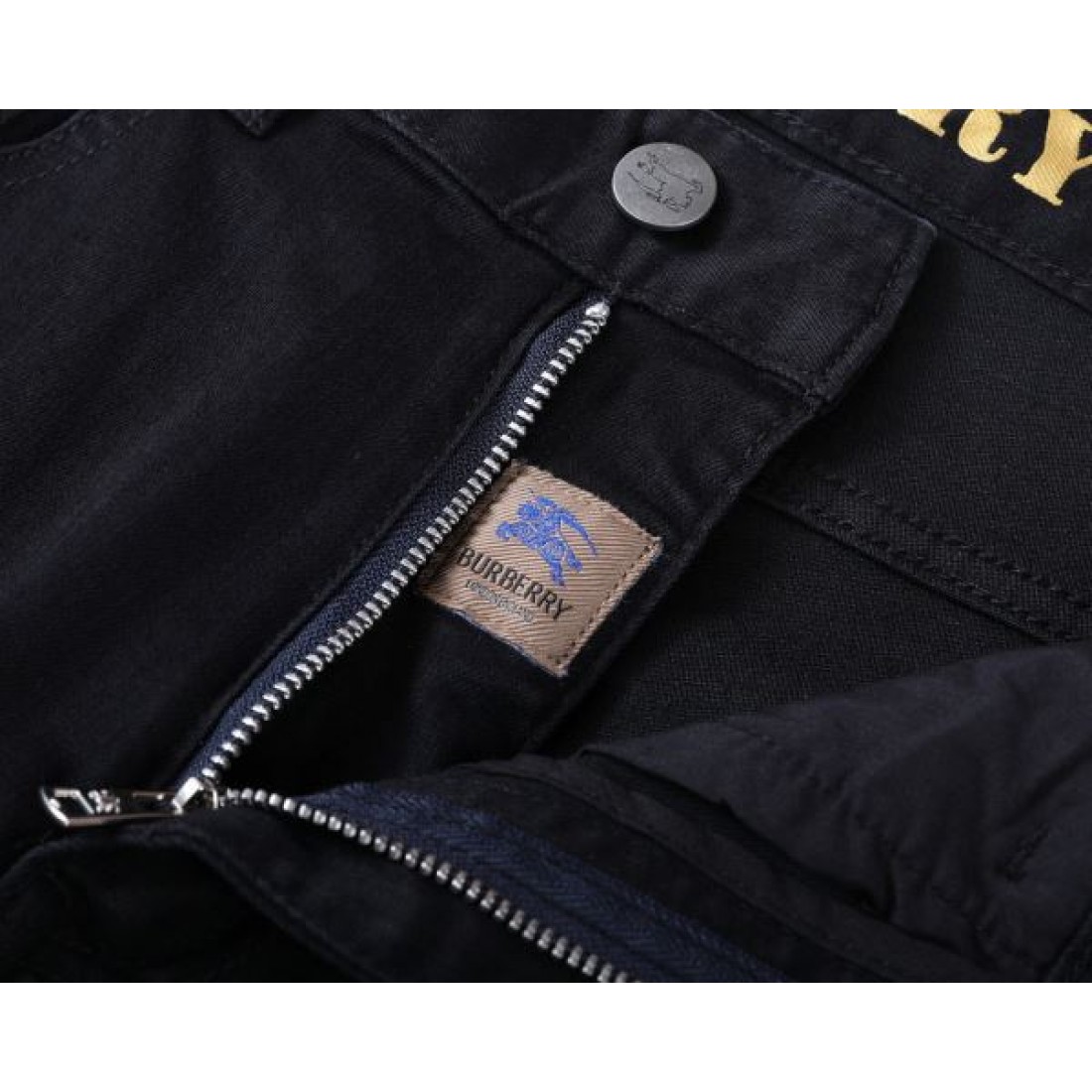 上品 クラシック BURBERRY バーバリー コピー ジーパン 定番 高品質