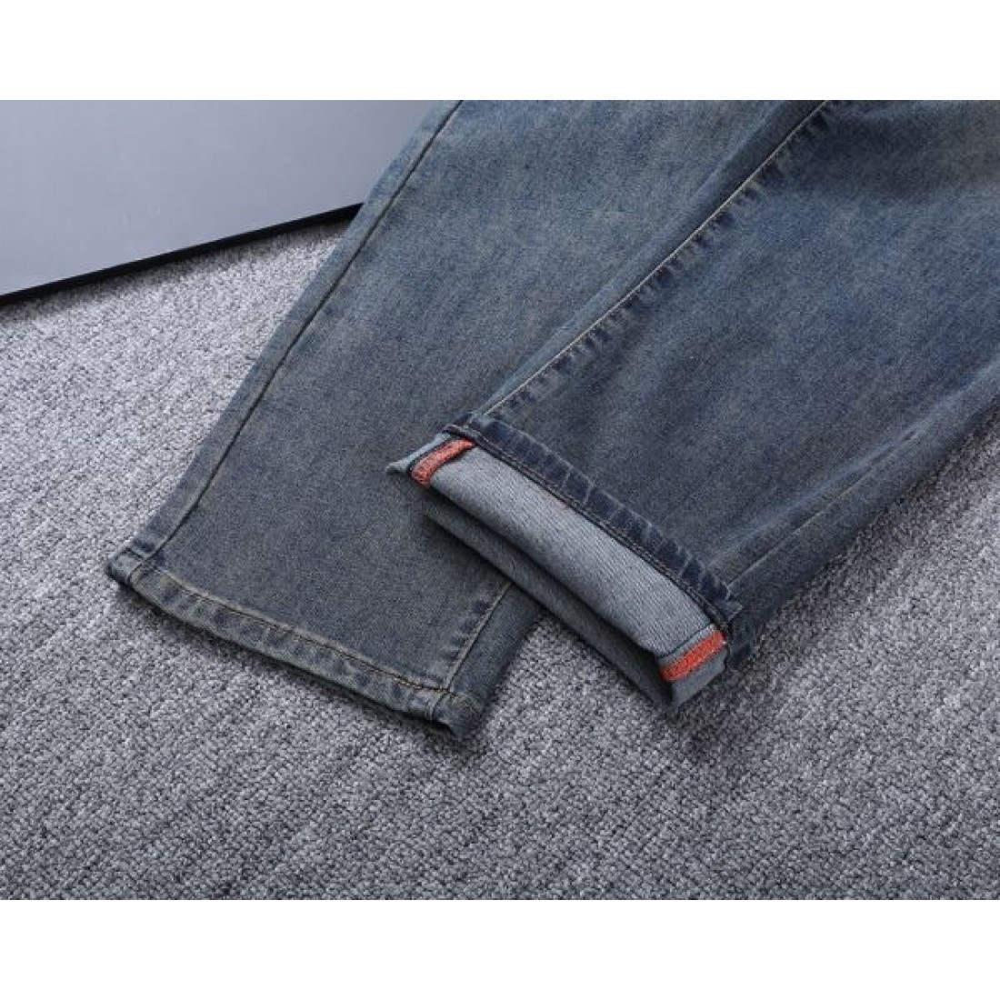 モダン 高品質 LOUIS VUITTON ルイヴィトン コピー ジーパン 大人向け 洗練