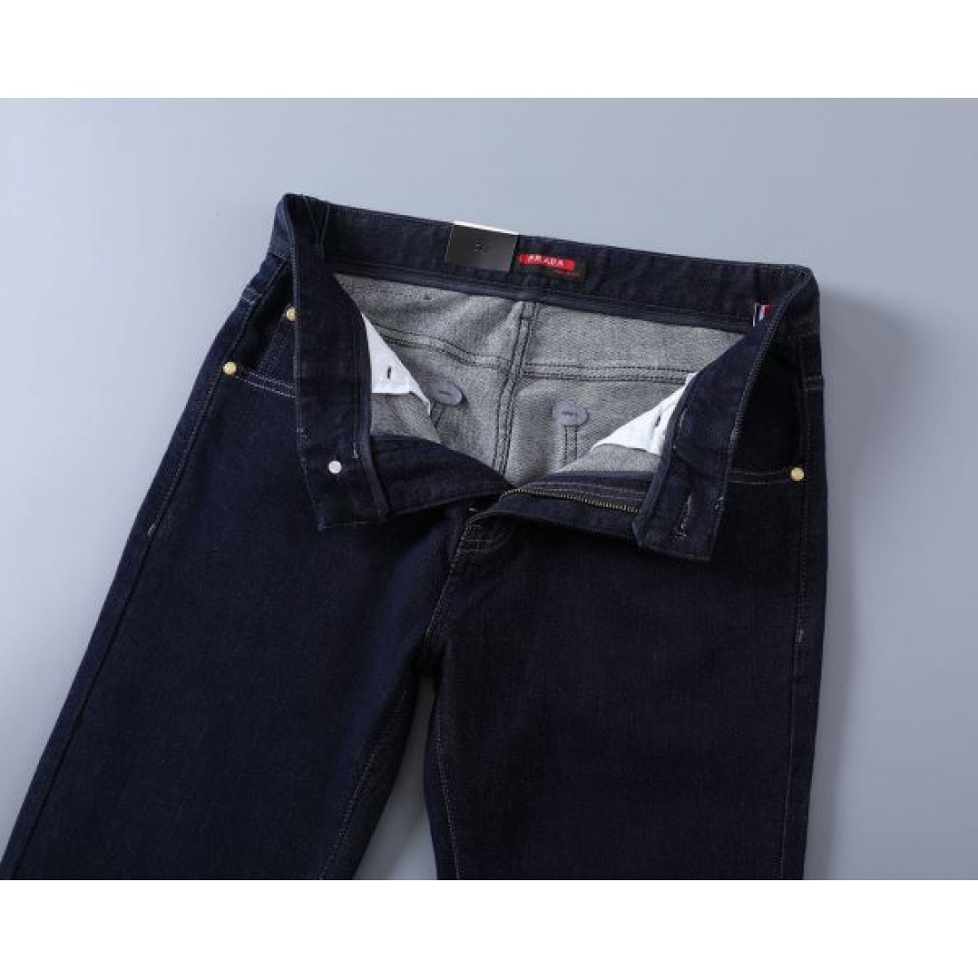 定番 高級感 PRADA プラダ スーパーコピー ジーパン 落ち着き 人気