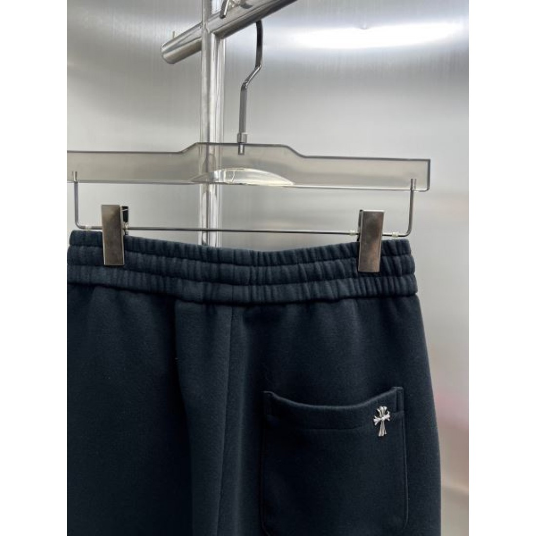 ワイルド 高級感 CHROME HEARTS クロムハーツ コピー カジュアルパンツ インパクト 洗練