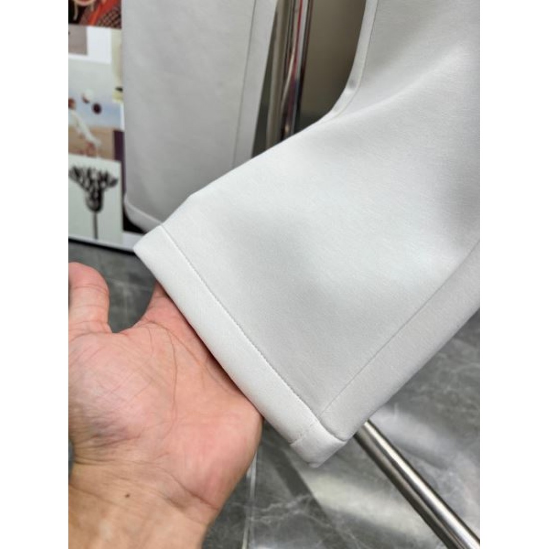 シンプル 上質 LOUIS VUITTON ルイヴィトン コピー カジュアルパンツ 洗練 大人向け