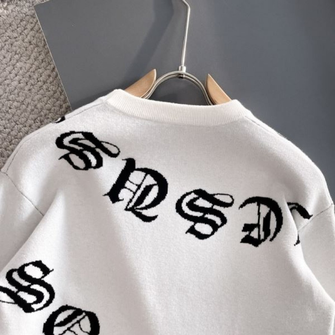 クール 高品質 CHROME HEARTS クロムハーツ コピー セーター 存在感 洗練