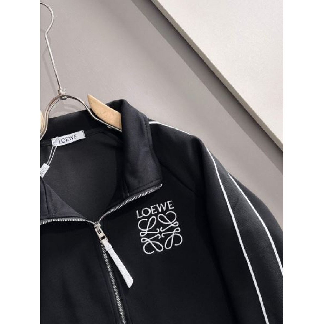  ミニマル 上質 LOEWE ロエベ コピー 上下セット 洗練 大人向け