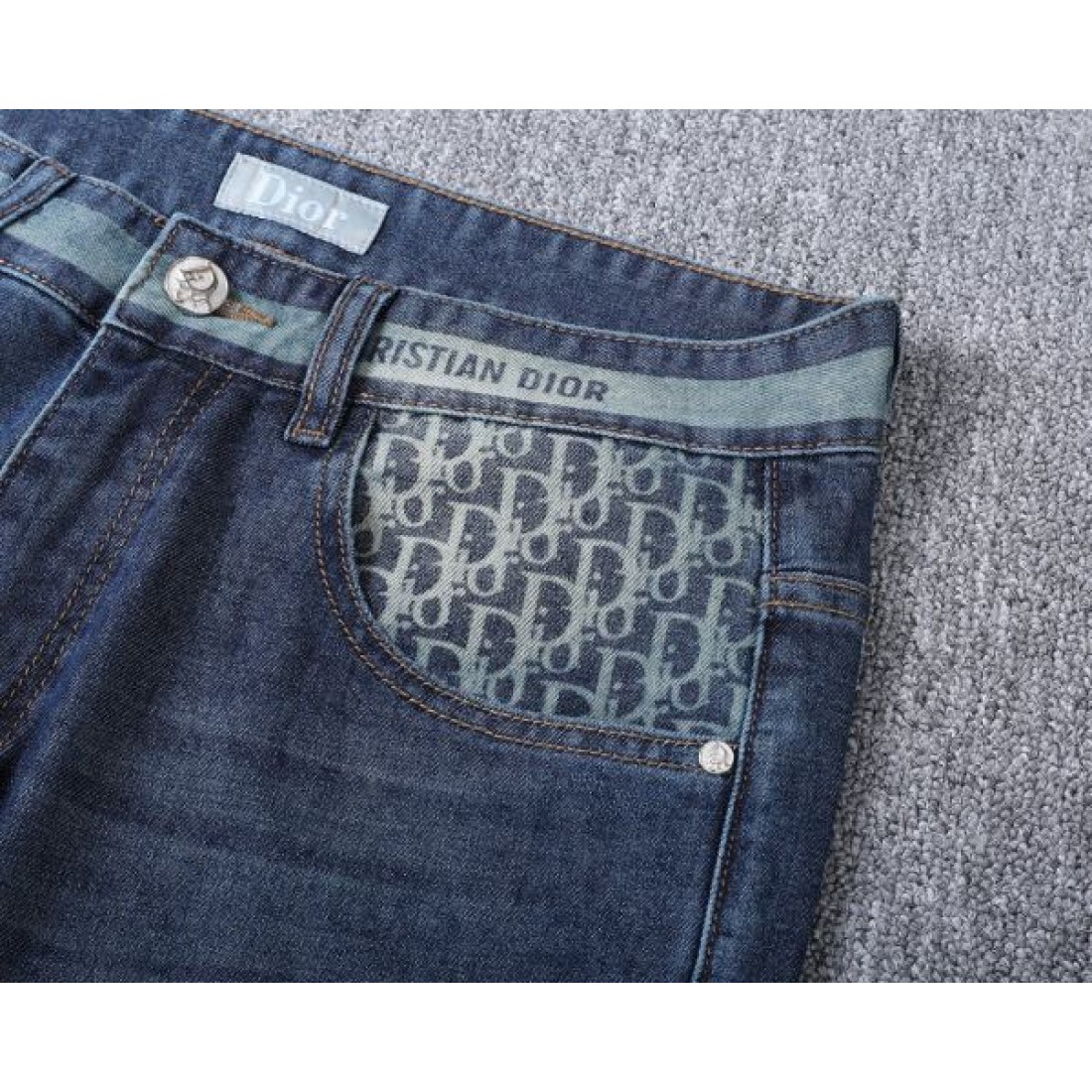  スタイリッシュ 上質 DIOR ディオール コピー ジーパン 洗練 大人向け
