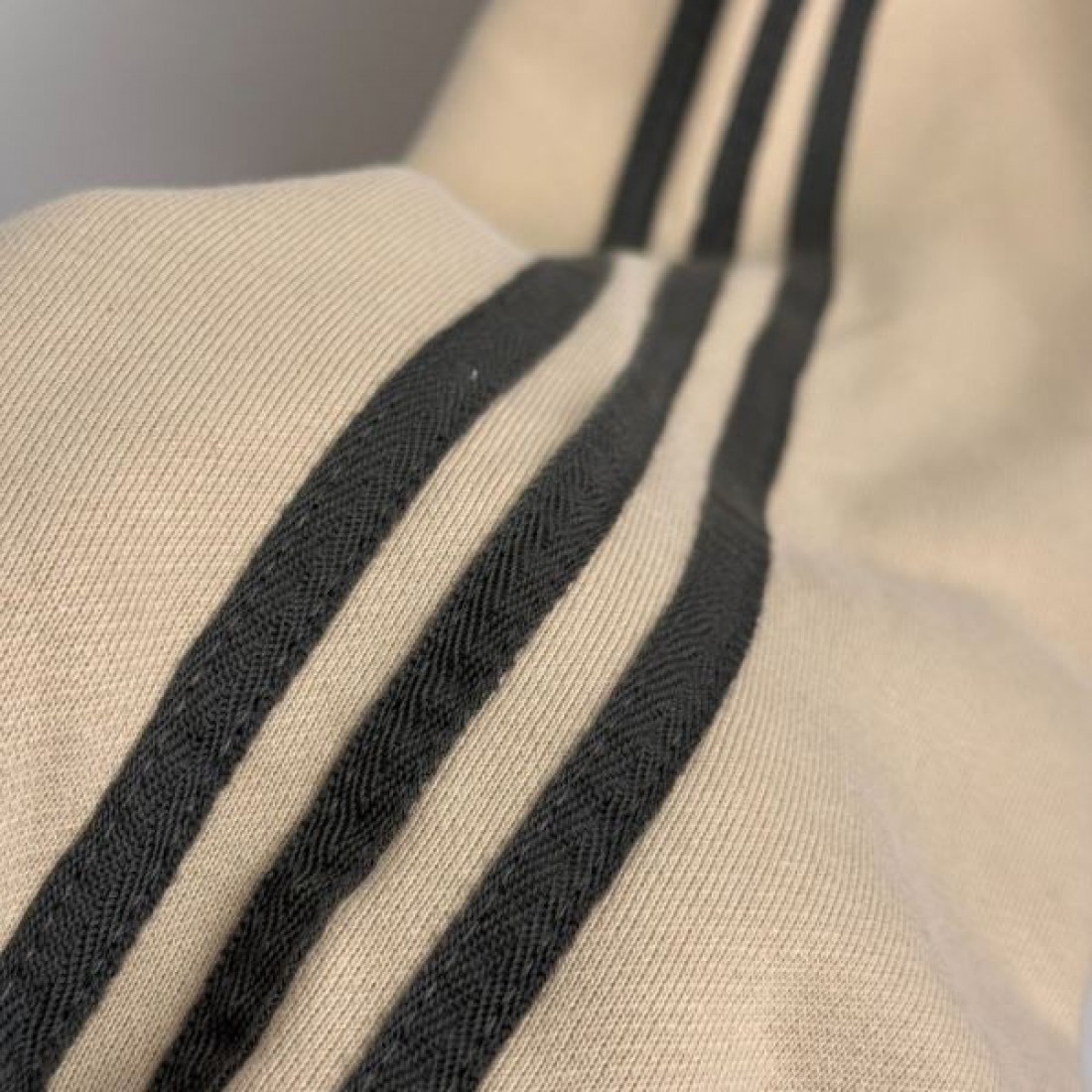  モダン 洗練 BALENCIAGA バレンシアガ コピー セットアップ 上質素材 スタイリッシュ