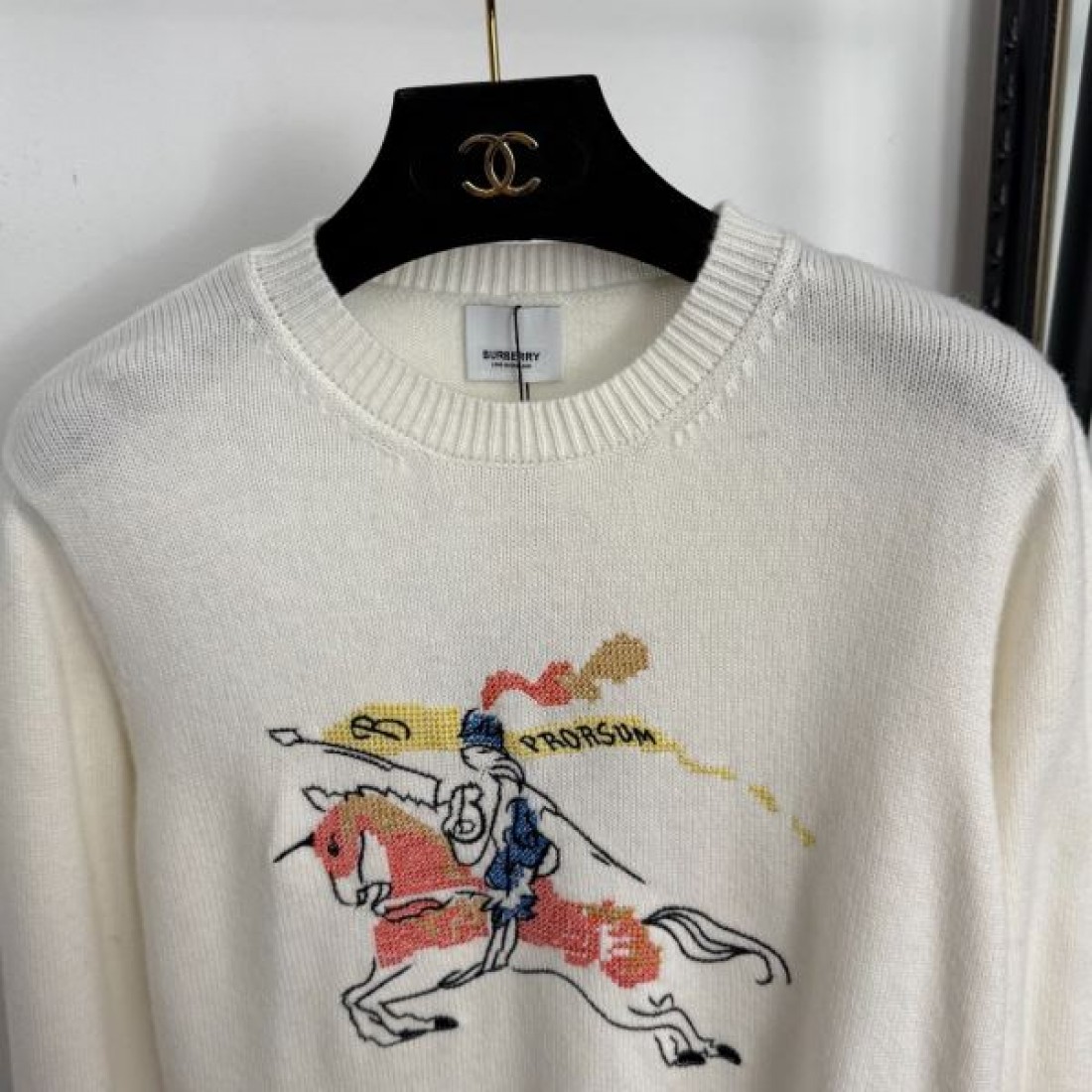 大人カジュアル 柔らか BURBERRY バーバリー コピー 長袖ニット 着回し便利 快適素材