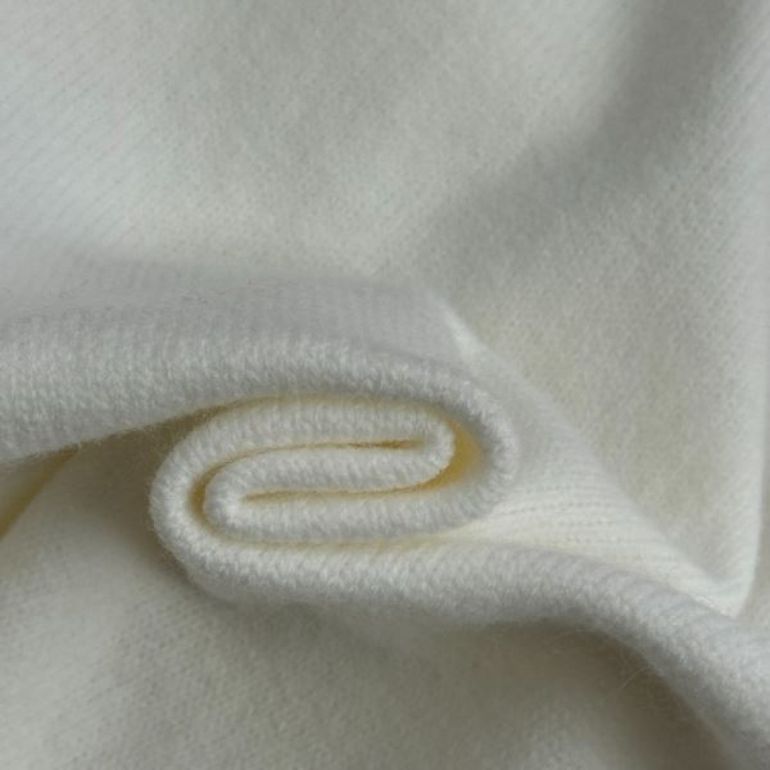 シンプル 上品 BURBERRY バーバリー コピー 長袖ニット 上質生地 おしゃれ