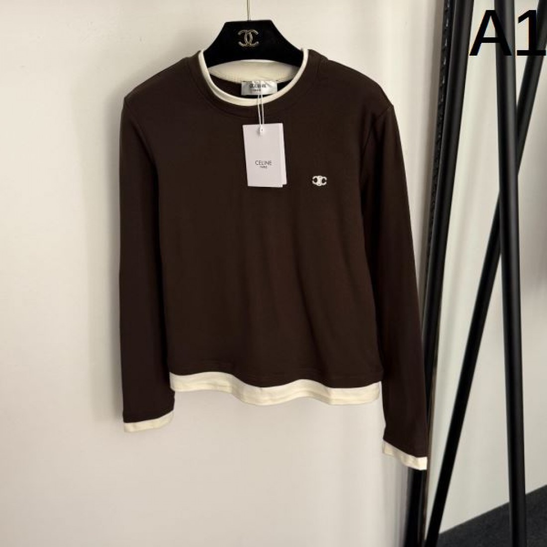 ナチュラル 上品 CELINE セリーヌ コピー 長袖Tシャツ 快適素材 デイリー向け