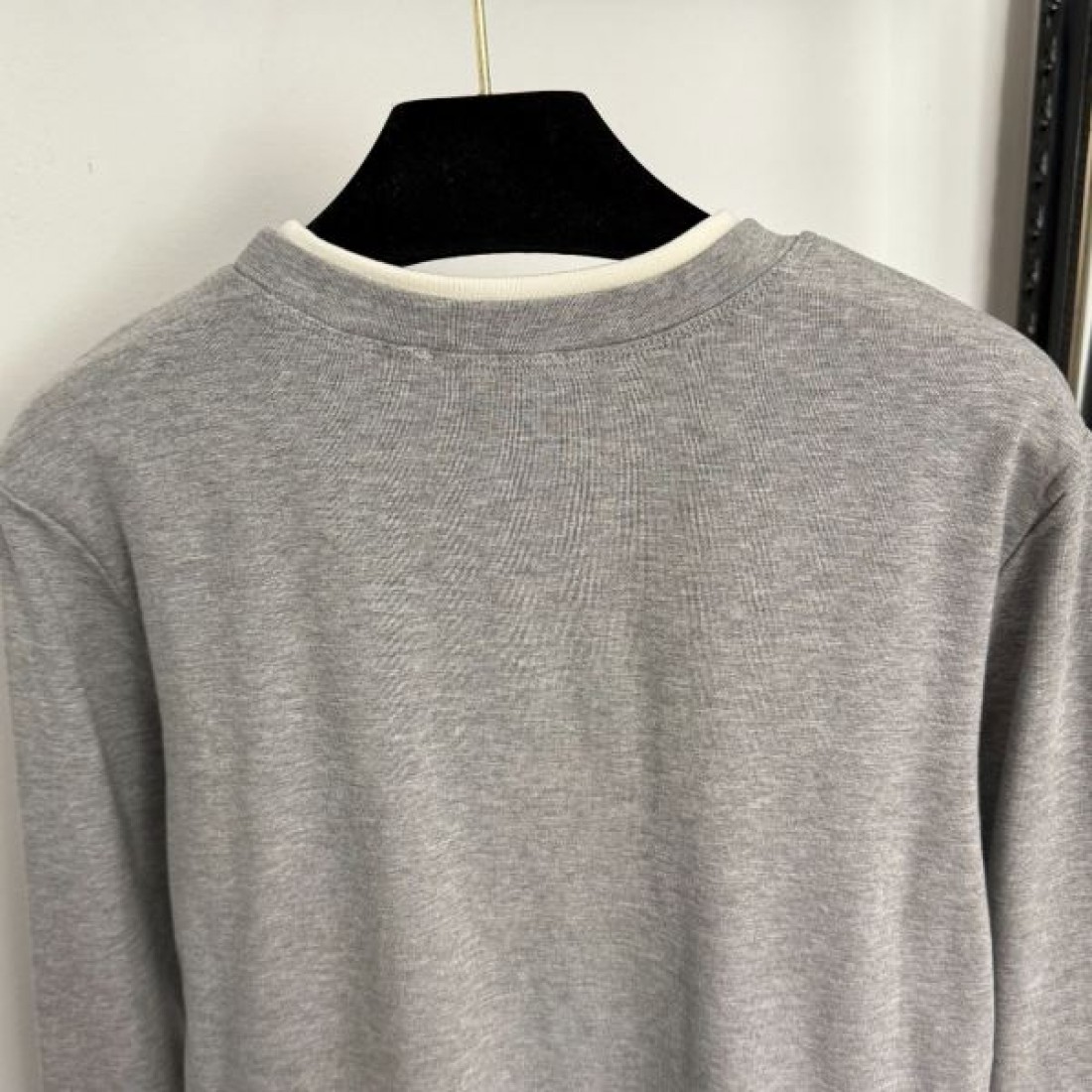 ナチュラル 上品 CELINE セリーヌ コピー 長袖Tシャツ 快適素材 デイリー向け