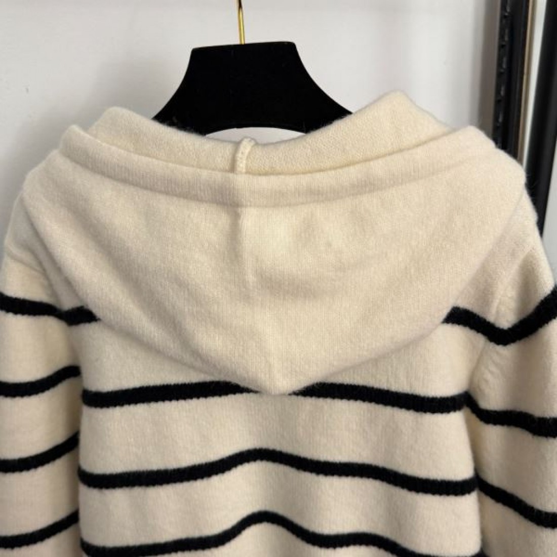 上品 洗練 CELINE セリーヌ コピー 長袖ニット 柔らか素材 着心地快適