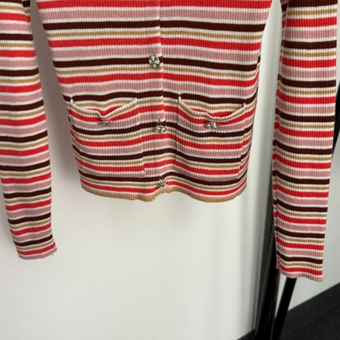  大人可愛い 高級感 CHANE シャネル コピー ニットカーディガン 上質素材 おしゃれ