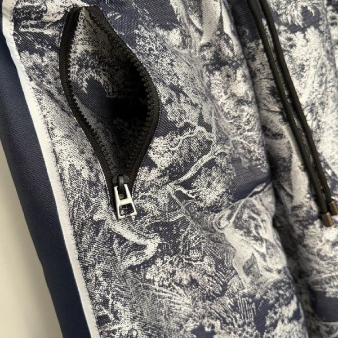 人気 洗練 DIOR ディオール コピー セットアップ 上質仕上げ 快適フィット