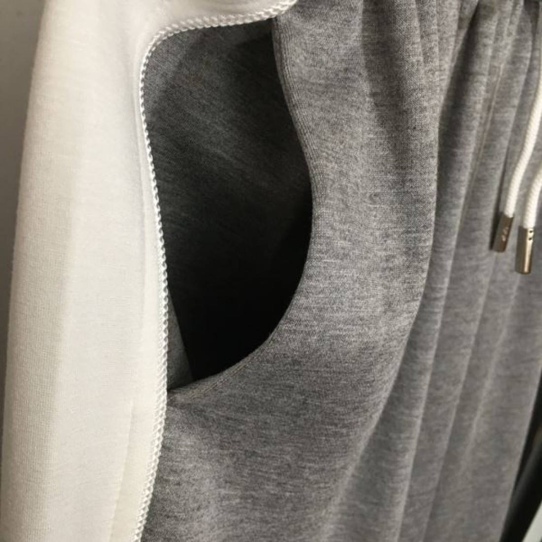  モダン 高見え DIOR ディオール コピー セットアップ 快適素材 トレンド感