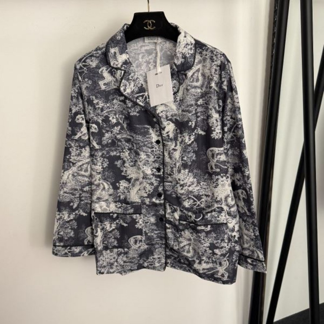 大人スタイル 高見え DIOR ディオール コピー セットアップ 快適素材 人気モデル