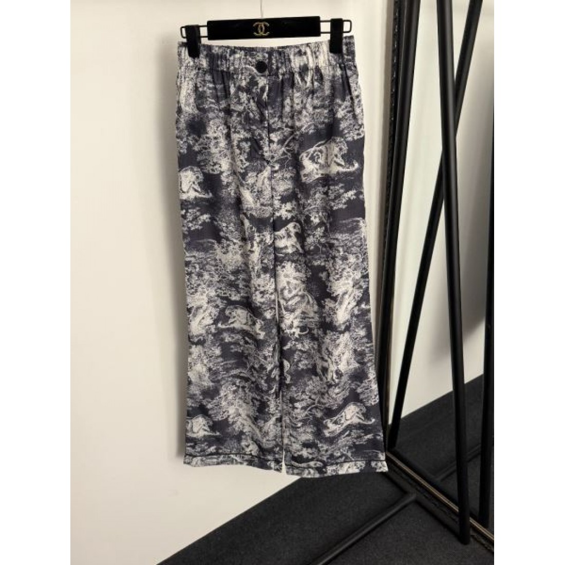 大人スタイル 高見え DIOR ディオール コピー セットアップ 快適素材 人気モデル