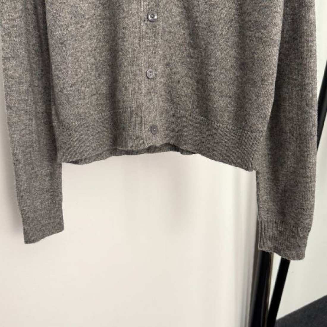 上品 人気 GUCCI グッチ コピー ニットカーディガン 柔らか素材 デイリー向け