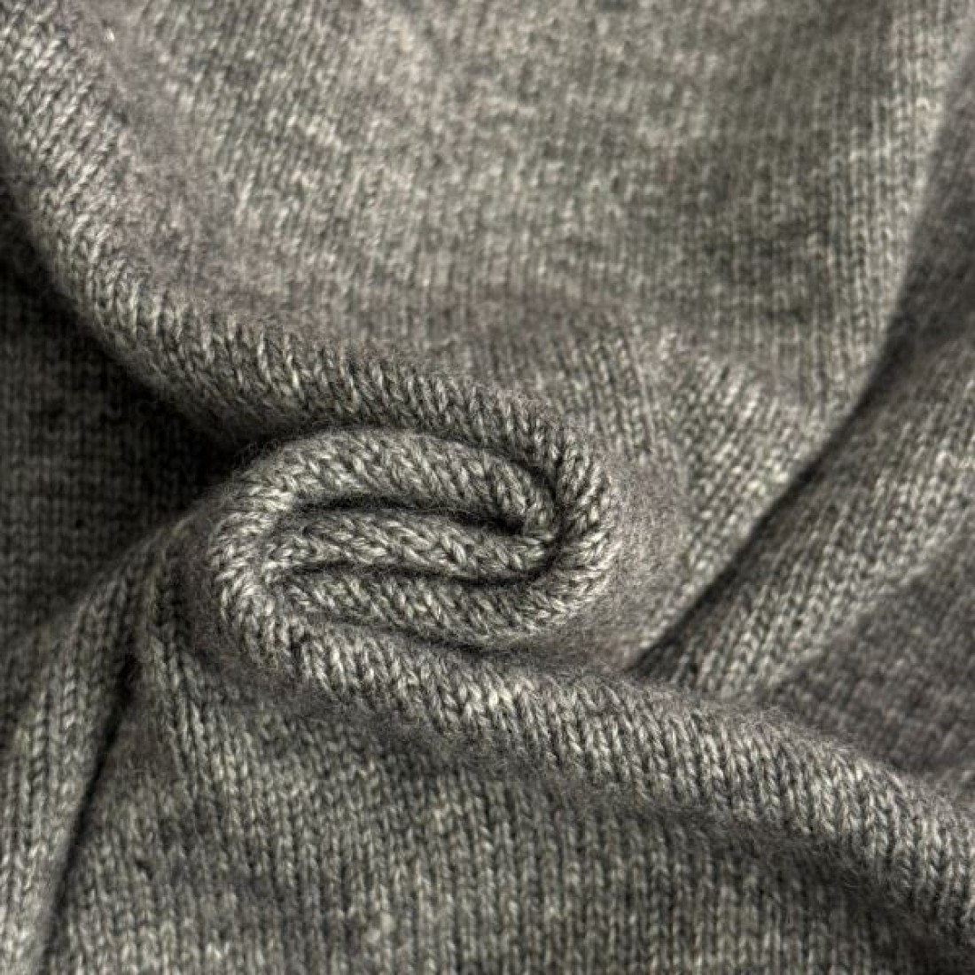  大人カジュアル スタイリッシュ GUCCI グッチ コピー 長袖ニット 上質仕上げ 快適素材