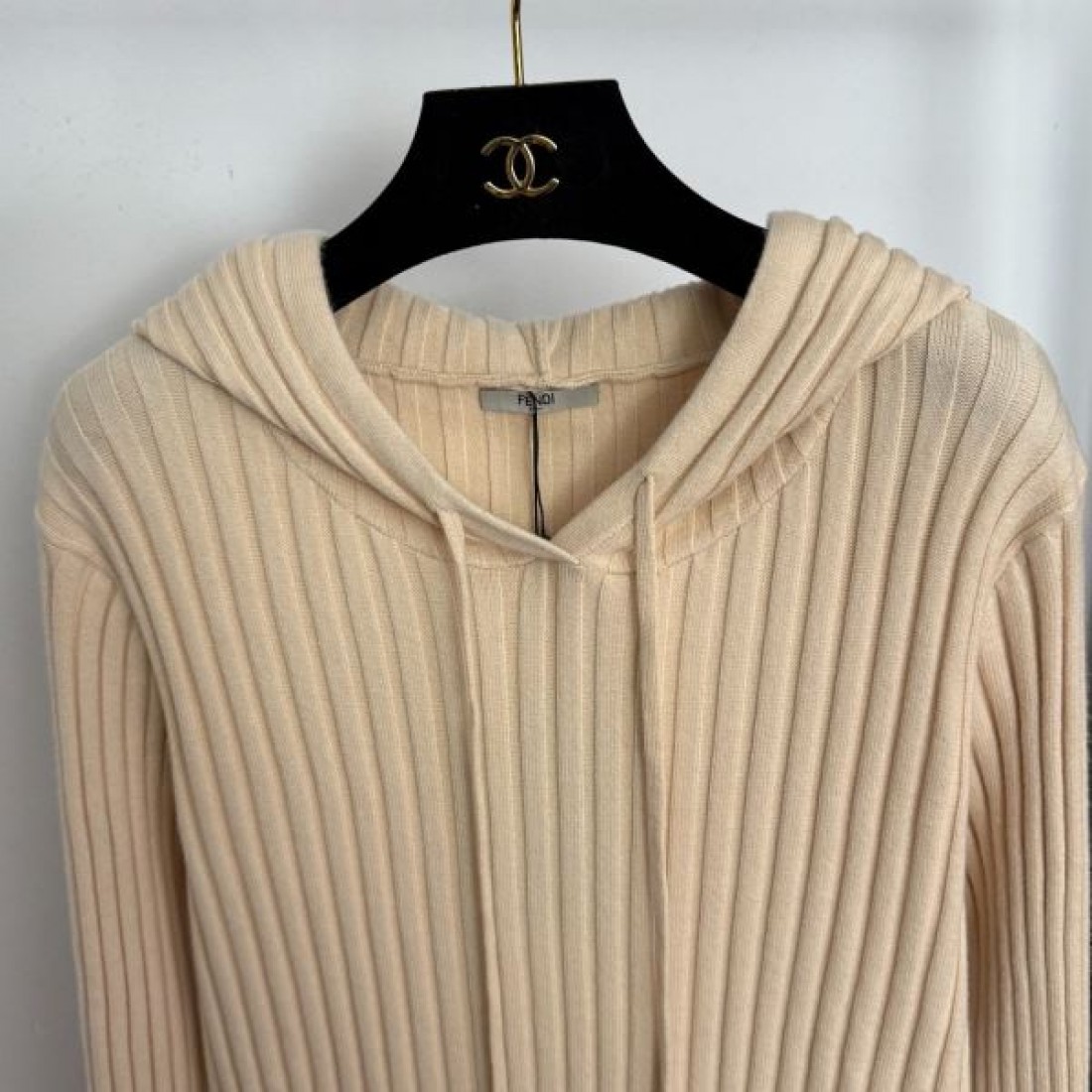 上品 高級感 洗練 HERMES エルメス コピー 長袖ニット 上質 大人向け 定番