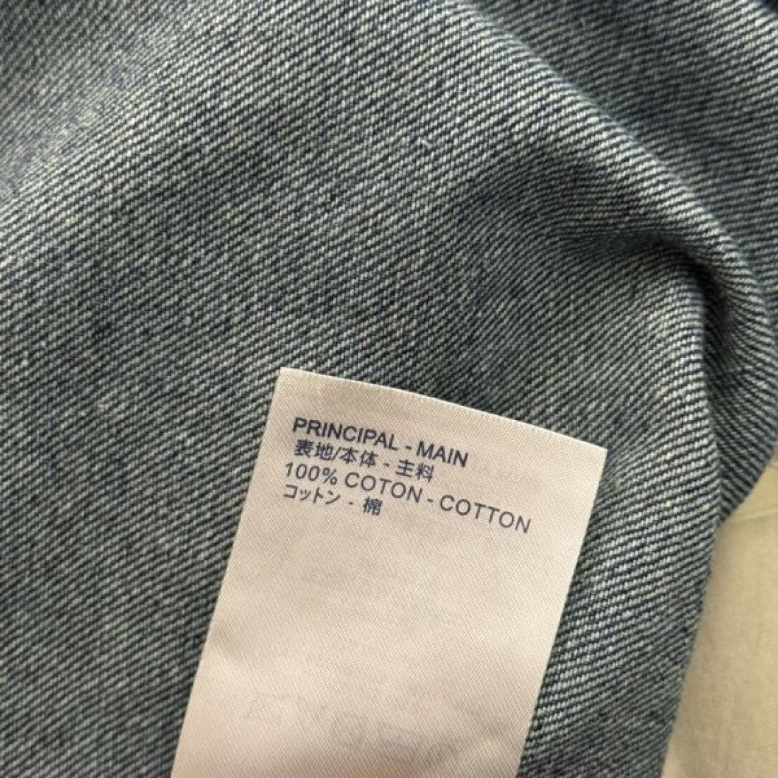 ラグジュアリー クール 存在感 LOUIS VUITTON ルイヴィトン コピー デニムジャケット