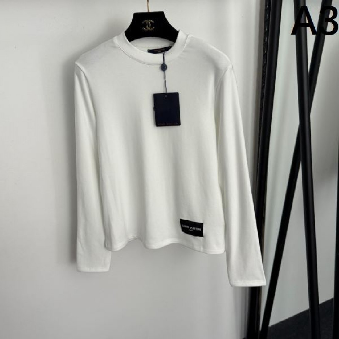 洗練 LOUIS VUITTON ルイヴィトン コピー 長袖Tシャツ 着回し 定番 人気