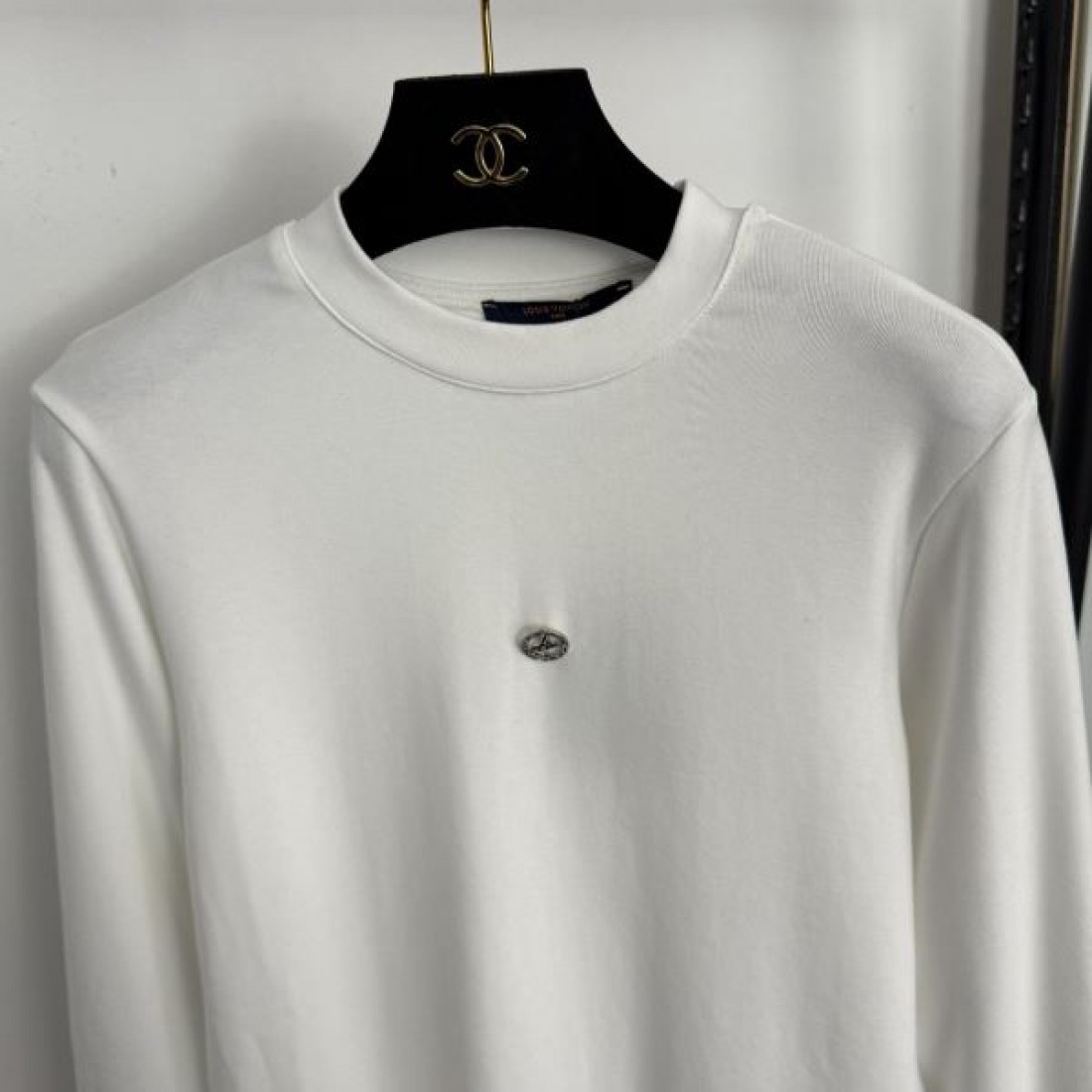 洗練 LOUIS VUITTON ルイヴィトン コピー 長袖Tシャツ 着回し 定番 人気