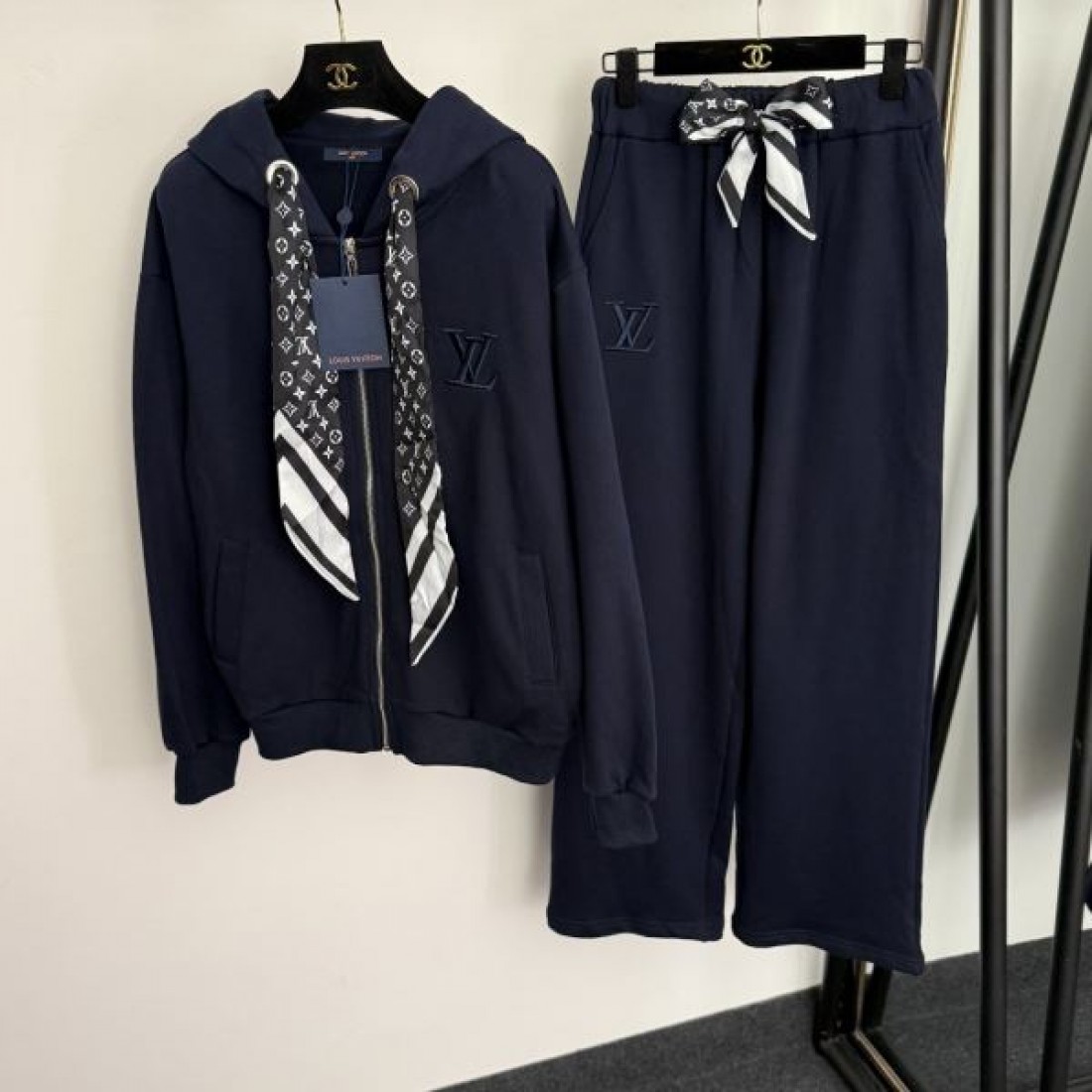 都会的 洗練 LOUIS VUITTON ルイヴィトン コピー セットアップ 大人向け 定番