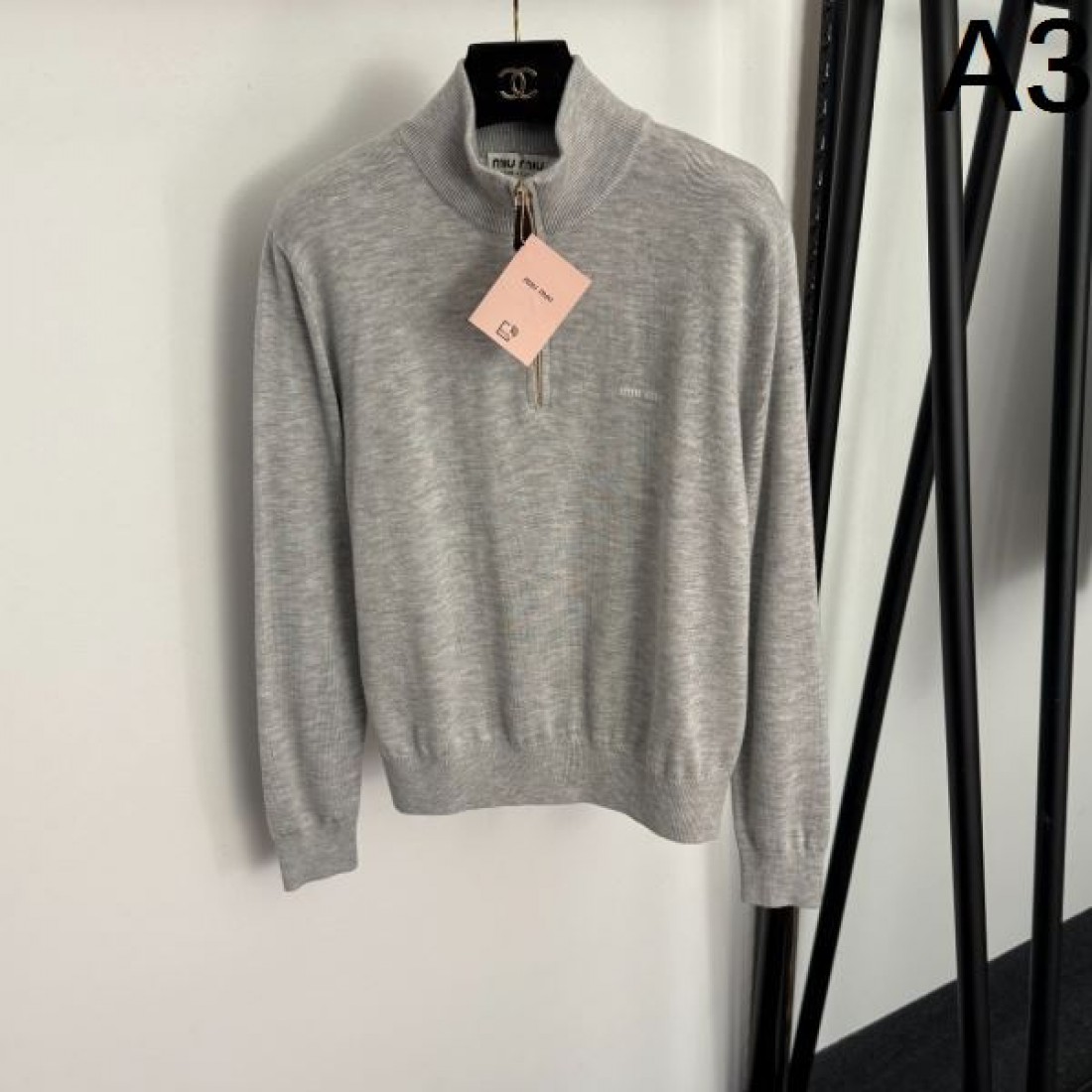 柔らかい 上質感 可憐 MIU MIU ミュウミュウ コピー ニット 定番 おしゃれ