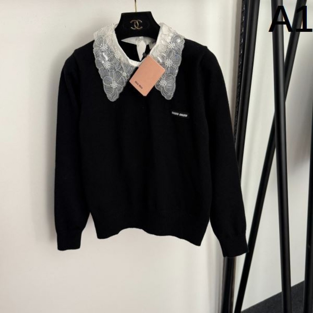 ナチュラル 上品 女性的 MIU MIU ミュウミュウ コピー ニット 落ち着き 洗練